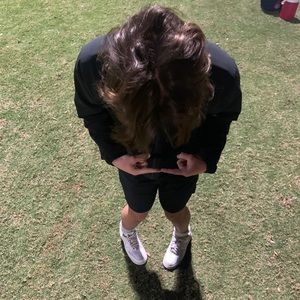 Meet your Posher, Louis